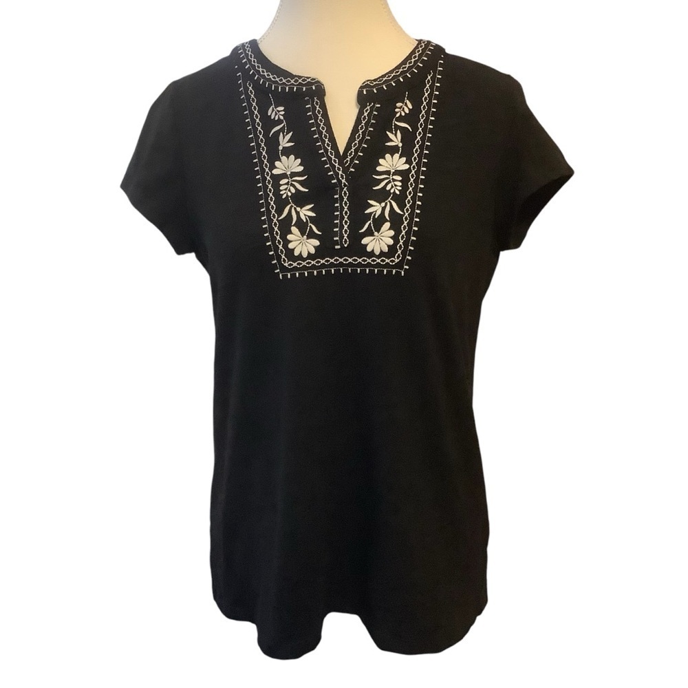 TALBOTS BLACK & WHITE EMBROIDERED DESIGN SHORT SLEEVE COTTON BLEND SHIRT/ Size S